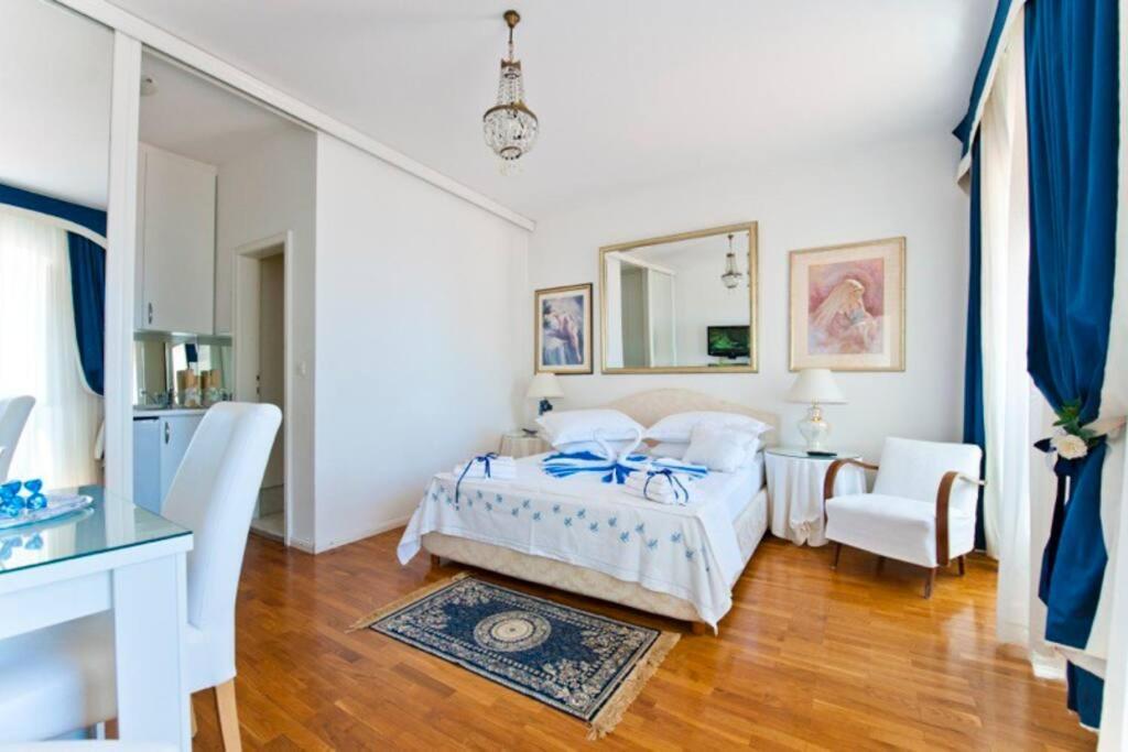 Blue Studio Apartment Next To The Beach Dubrovnik Exterior photo